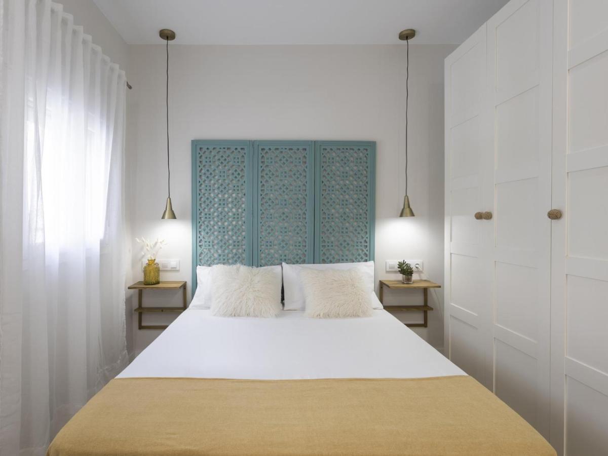 Beautiful Blue Triana Apartment Sevilla Exteriör bild