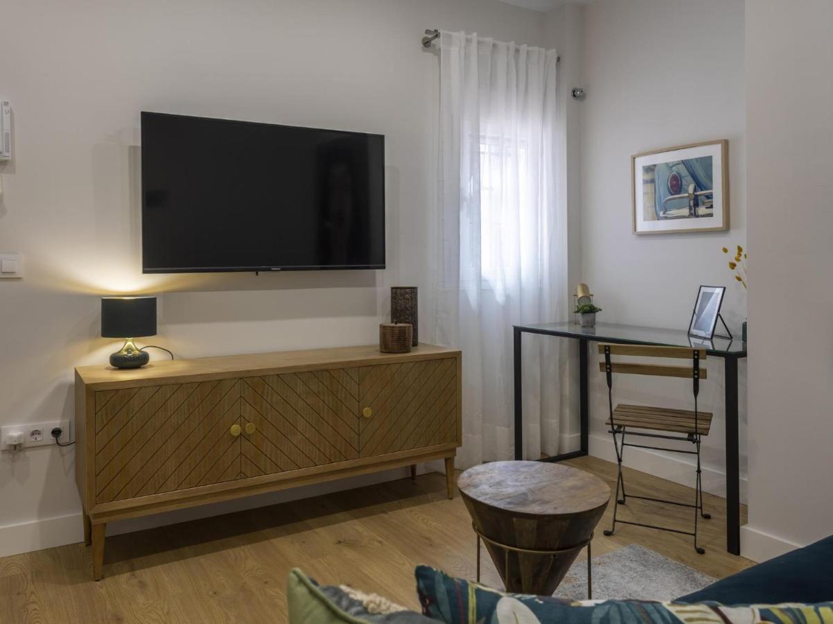 Beautiful Blue Triana Apartment Sevilla Exteriör bild