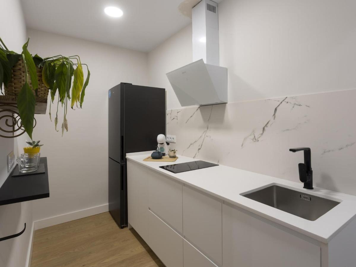 Beautiful Blue Triana Apartment Sevilla Exteriör bild