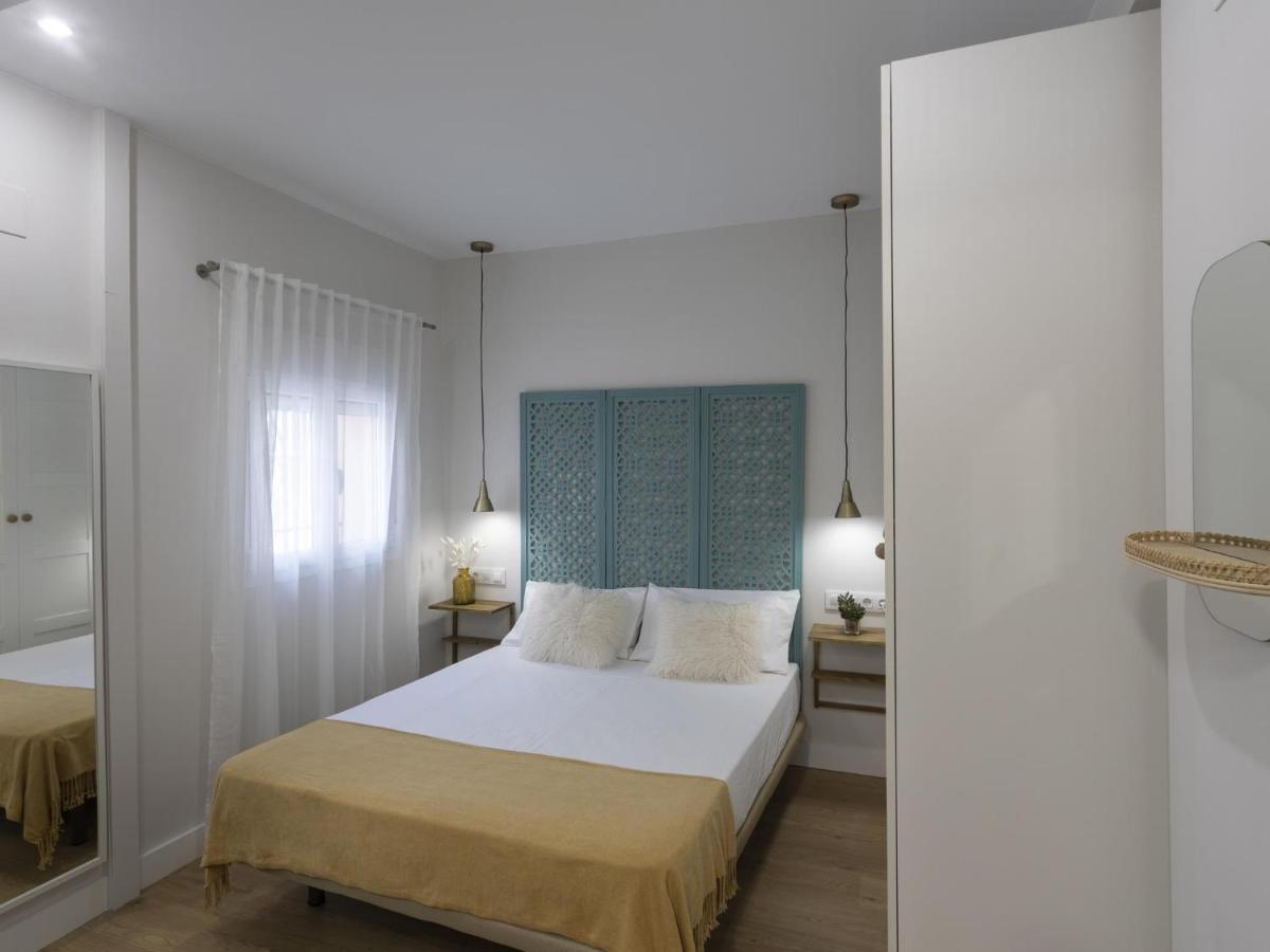 Beautiful Blue Triana Apartment Sevilla Exteriör bild