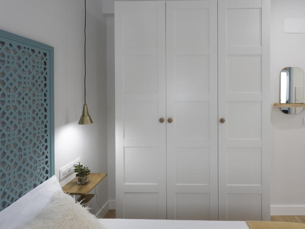 Beautiful Blue Triana Apartment Sevilla Exteriör bild